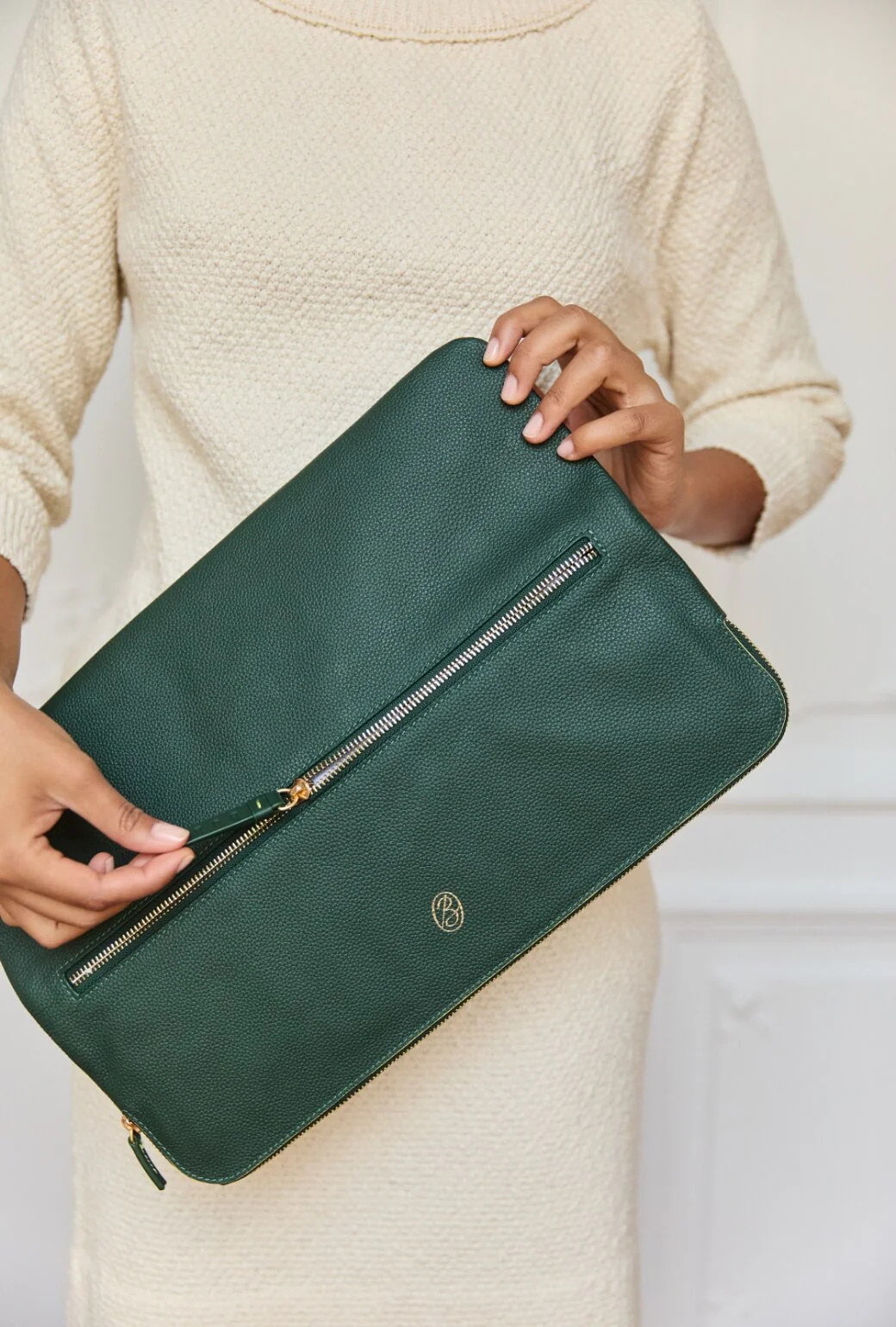 The East to West Clutch - Deep Green - BURU
