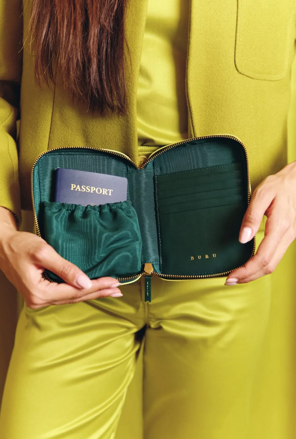 The Party of Five Travel Wallet - Deep Green - BURU