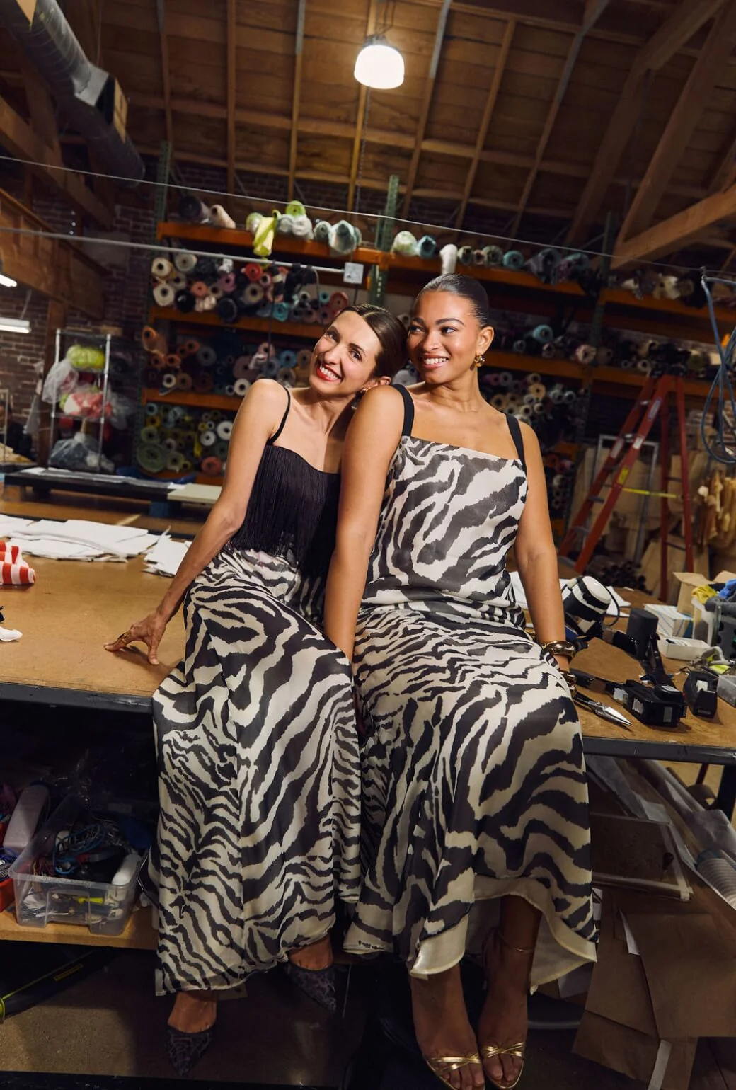 Buru x India The Camden Crop - Black - BURU