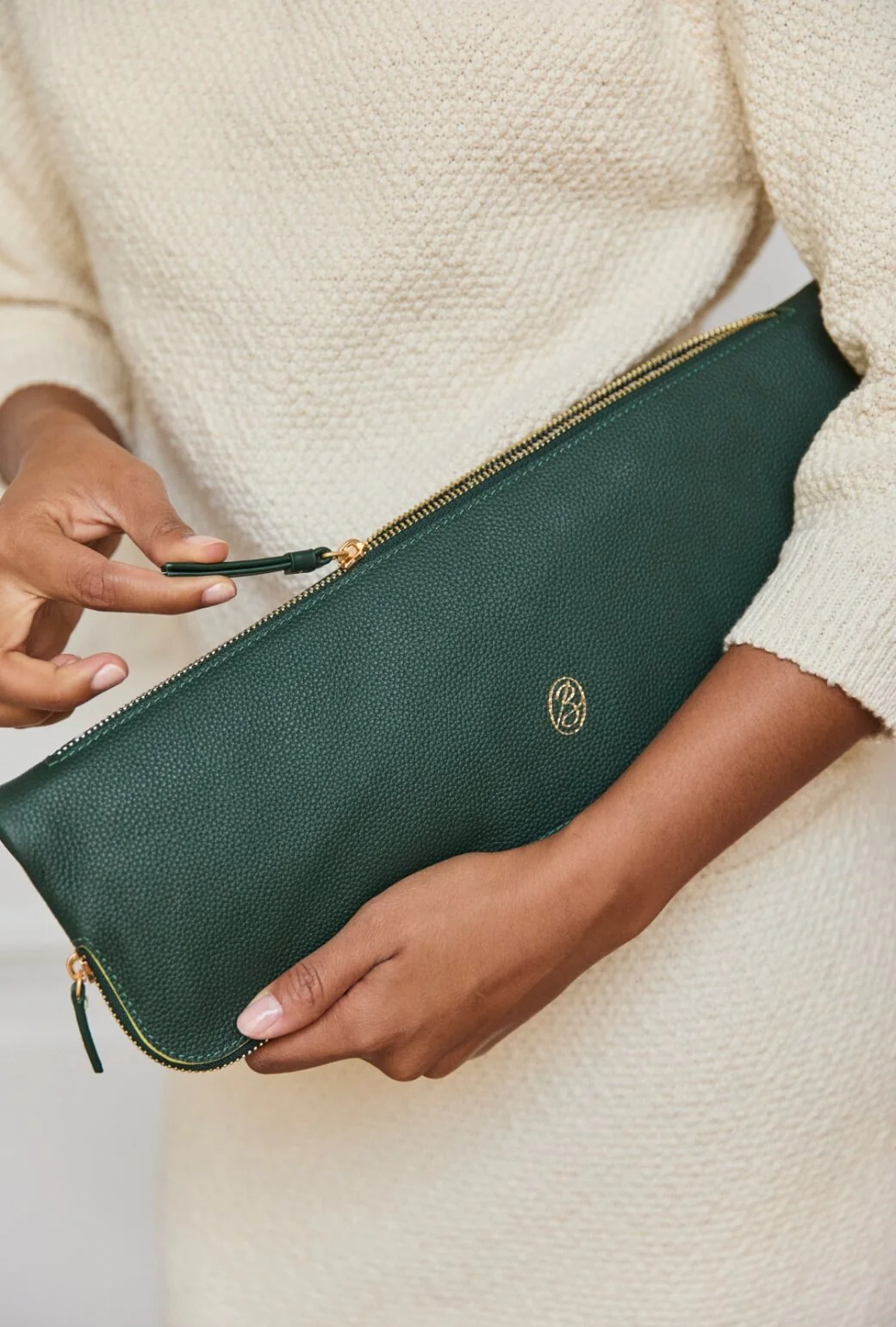 The East to West Clutch - Deep Green - BURU