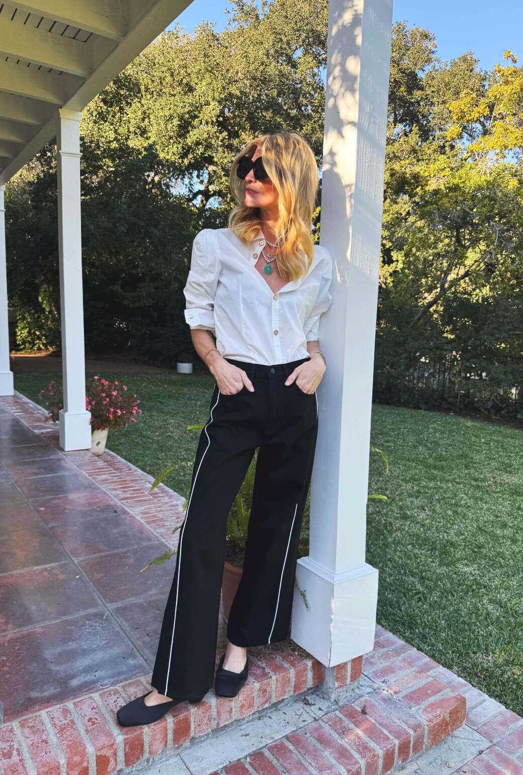 Horseshoe Jeans - Noir with White Stripe - BURU