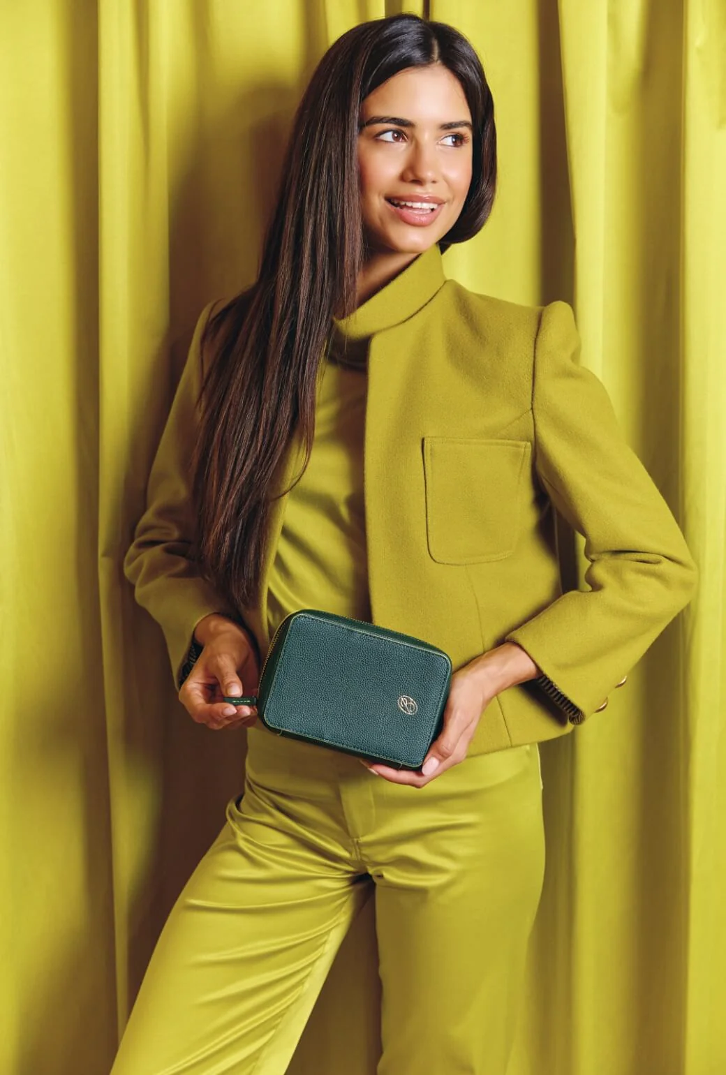 The Party of Five Travel Wallet - Deep Green - BURU